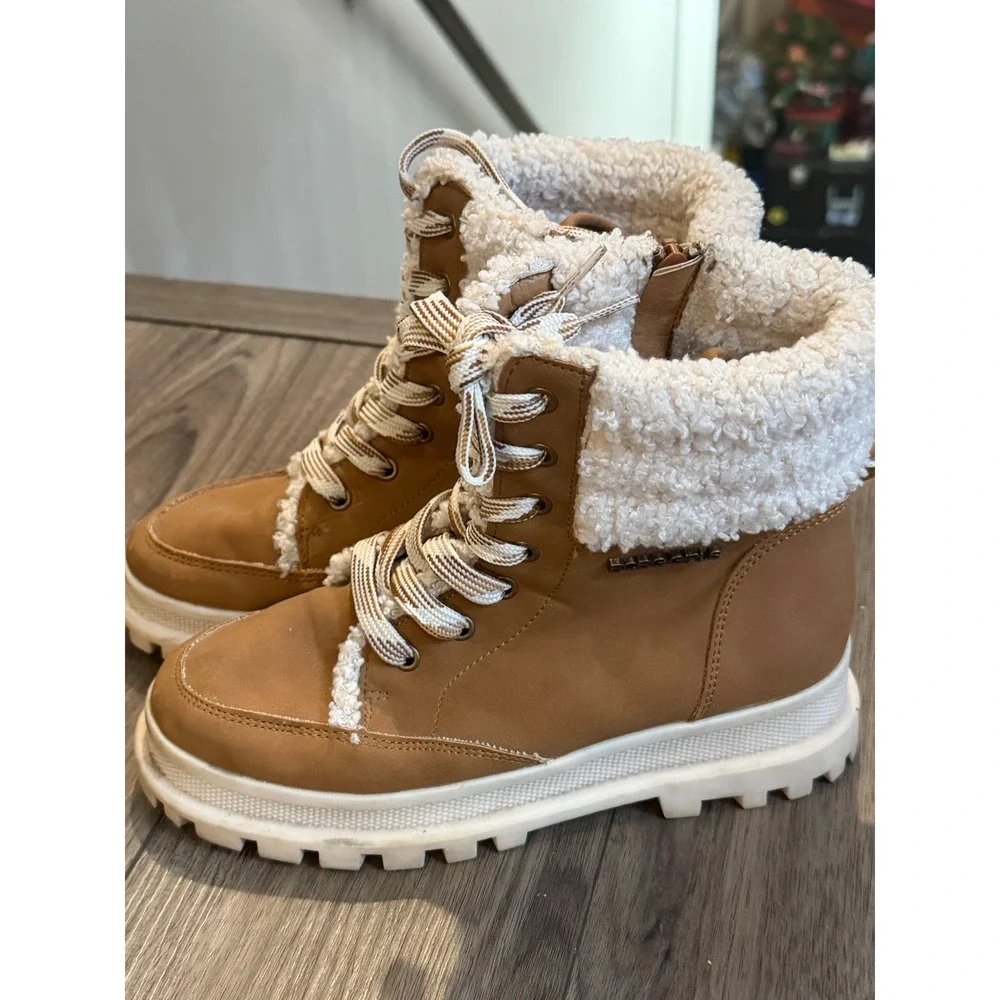 BCBG Girls Elena Tan Sherpa Lace Up Combat Boots Big Kid Youth Size 3